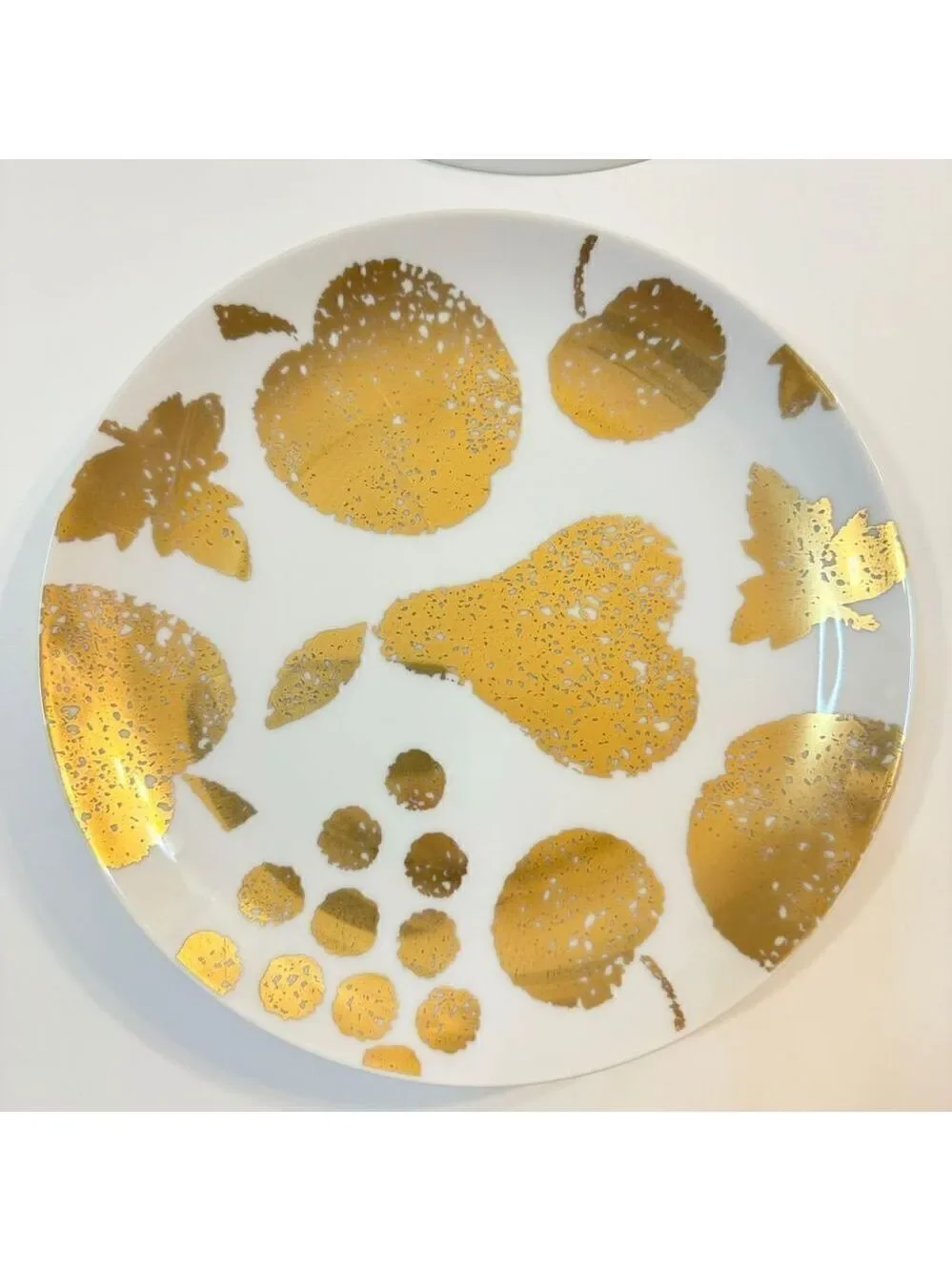 Crate & Barrel Gold Fruit & Leaves Porcelain Salad Plate 8